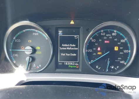 2017 Toyota Rav4 Hybrid Limited z USA, uszkodzony, nr VIN JTMDJREV5HD109100